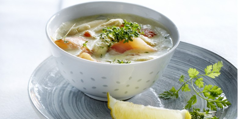 Aspergesoep met gerookte zalm