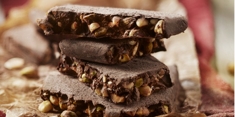 Notenpraliné met pure chocolade