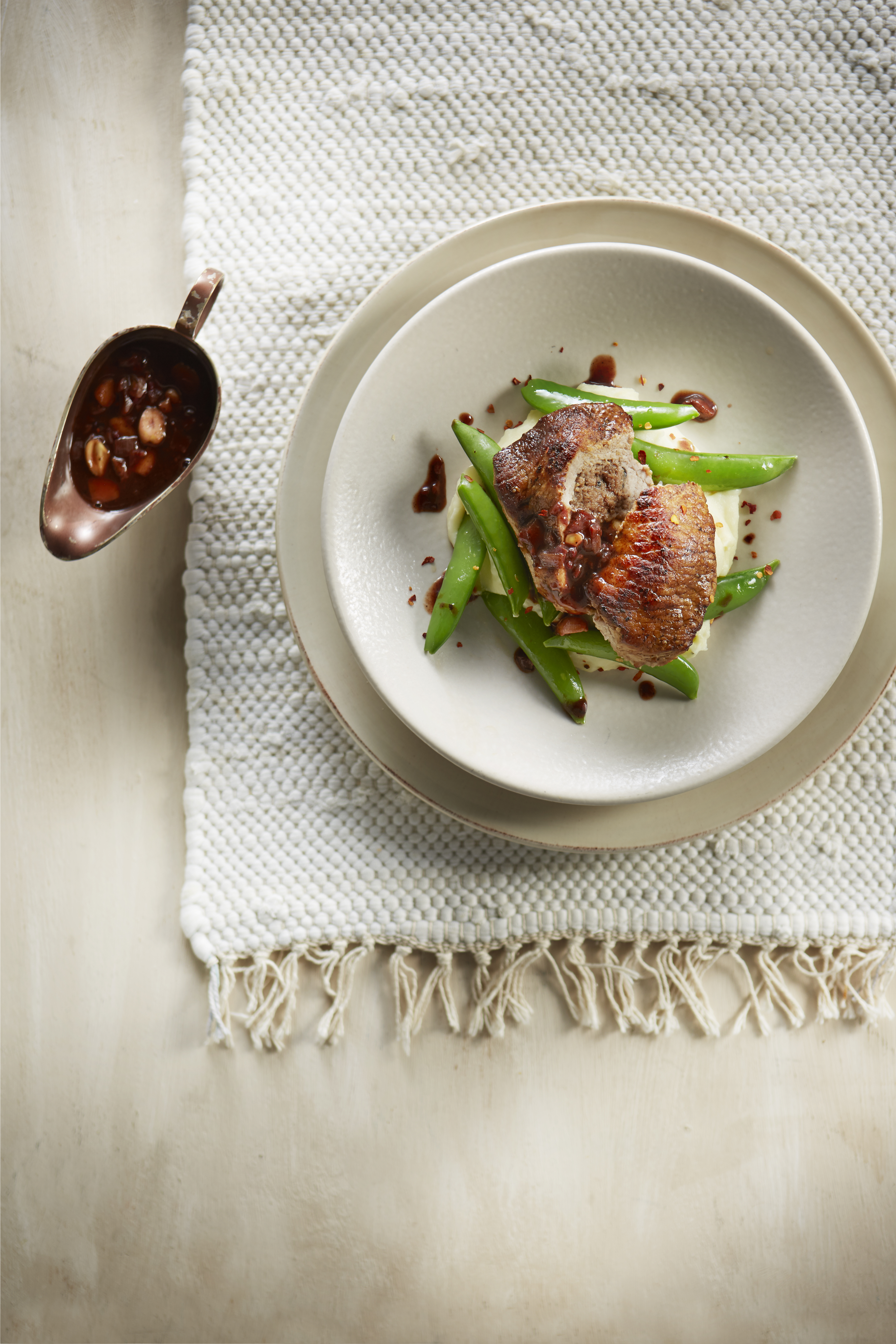 Gevulde varkensfilet met bramenjus