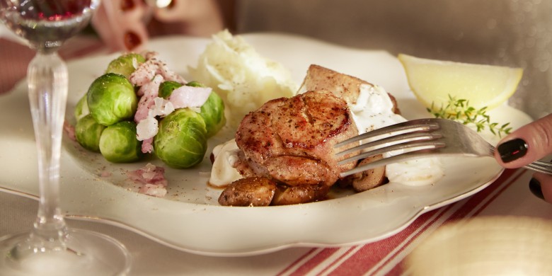 Varkenshaas met kastanjechampignons en romige citroensaus