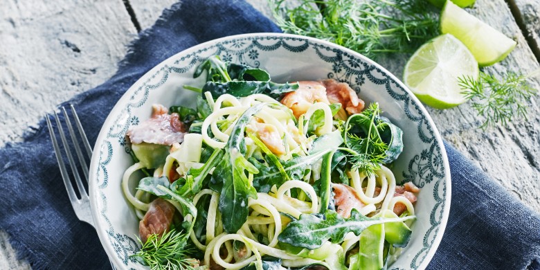 Linguine met courgette, zalm en citroen
