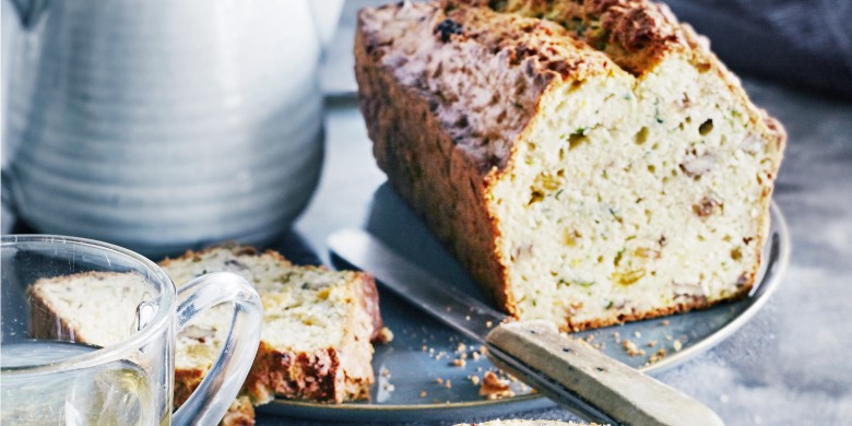Courgettecake met walnoten
