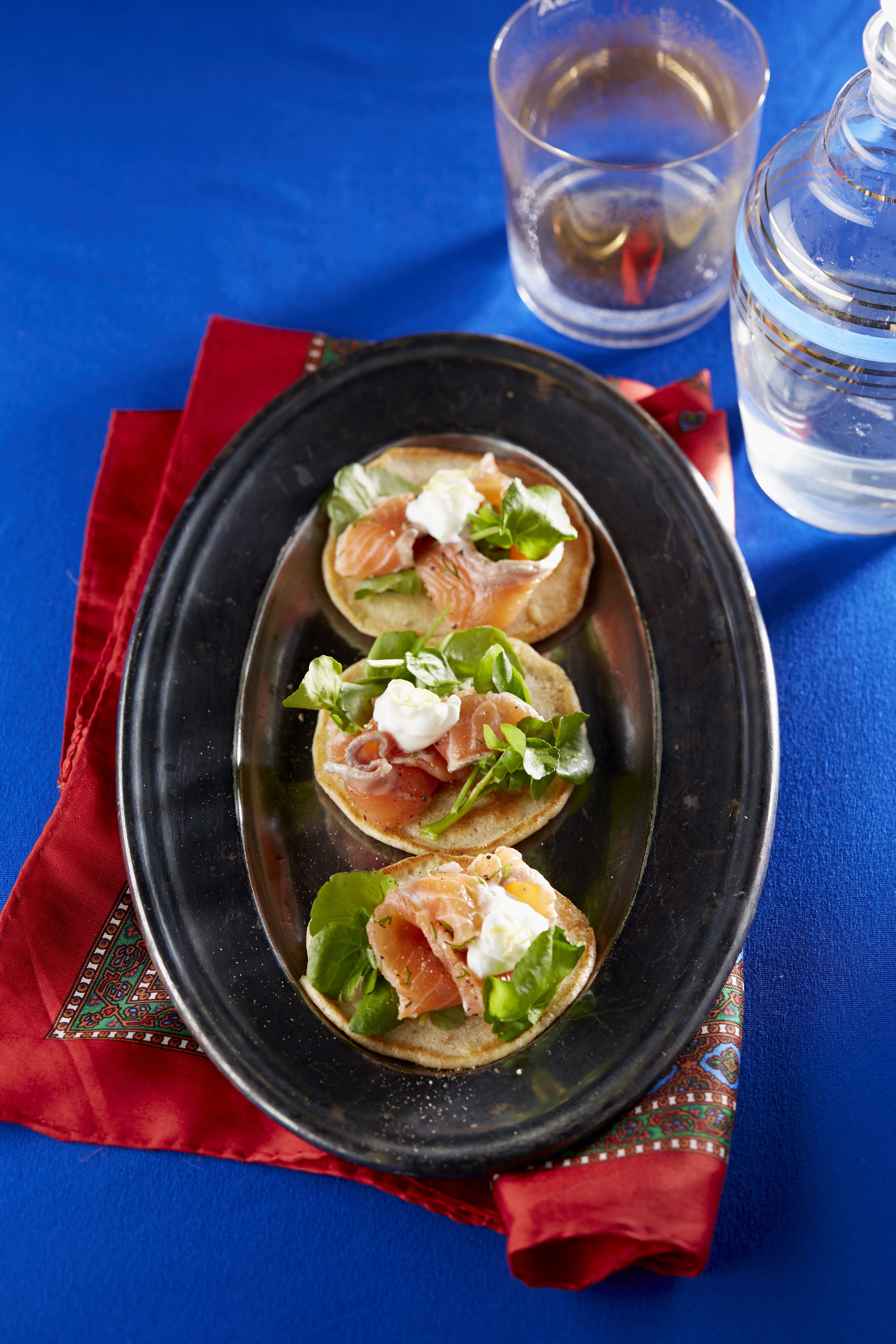 Blini met zalm en waterkers