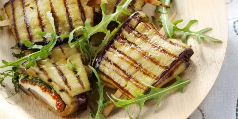 Gegrilde auberginepakketjes