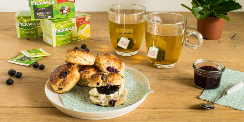 Scones met bosbessen en citroen