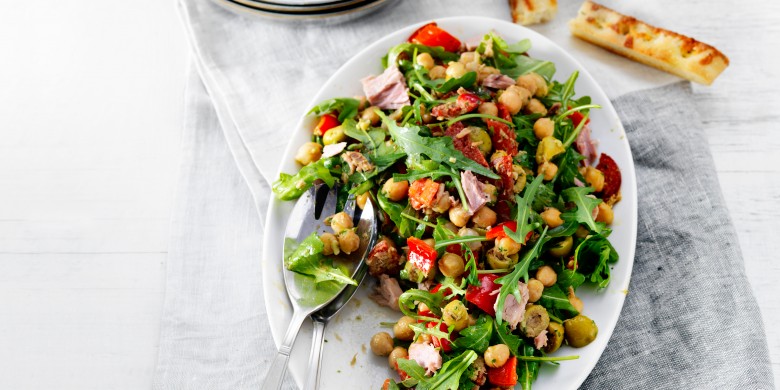 Kikkererwtensalade met chorizo en tonijn