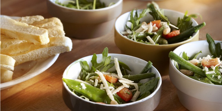 Bonensalade met groenekruidendressing