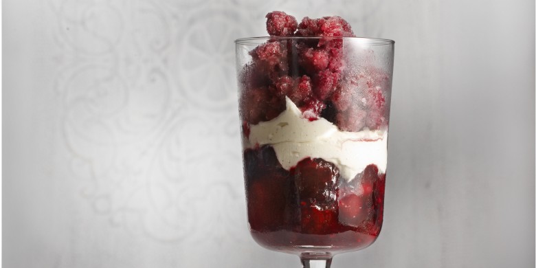 Bosvruchten met vanillemascarpone en gluhweingranite