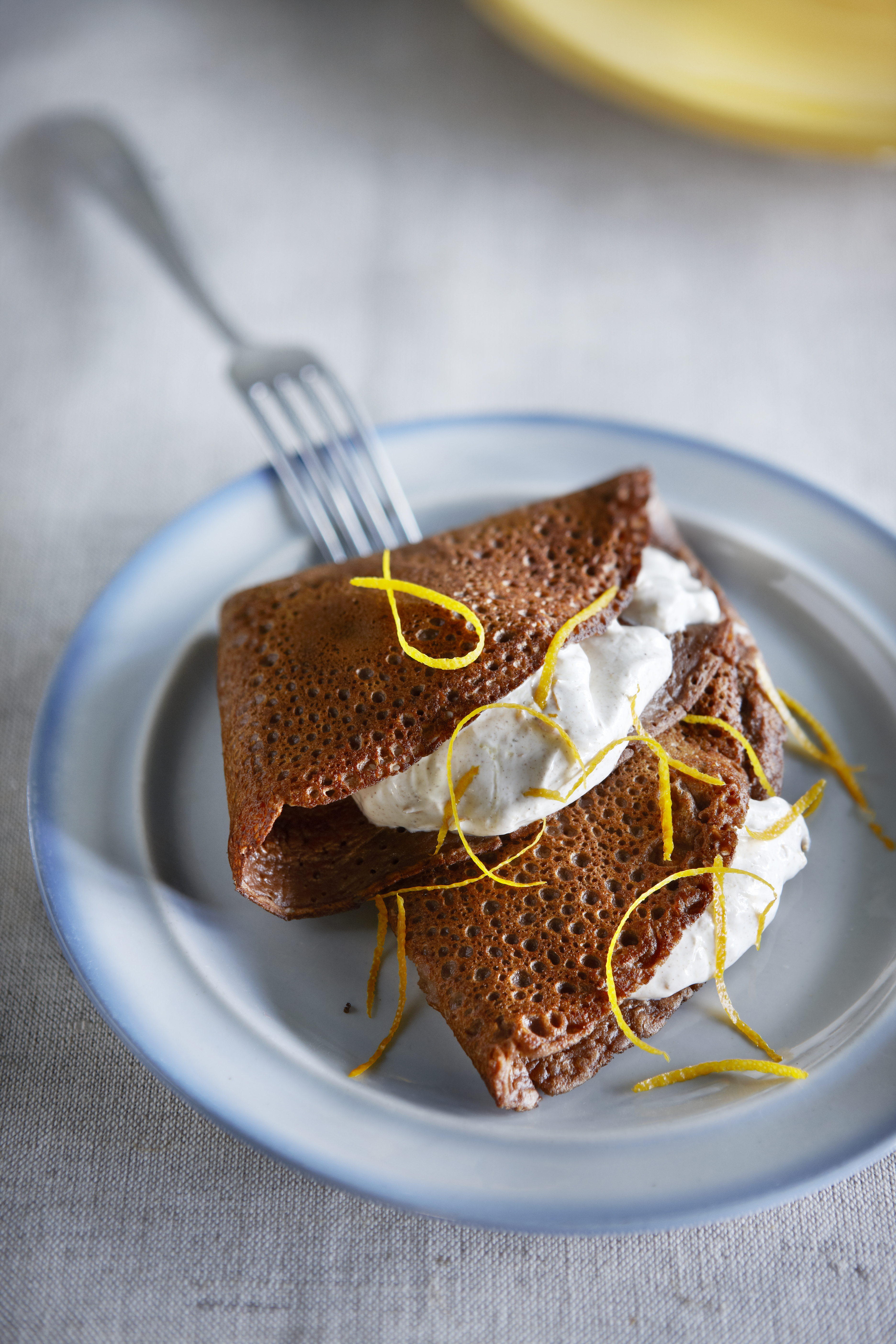 Chocoladeflensjes met specerijencrème