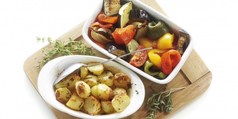Lenteratatouille met rozemarijnaardappels