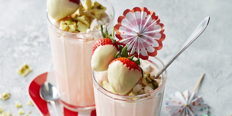 Superluchtige aardbeienmousse