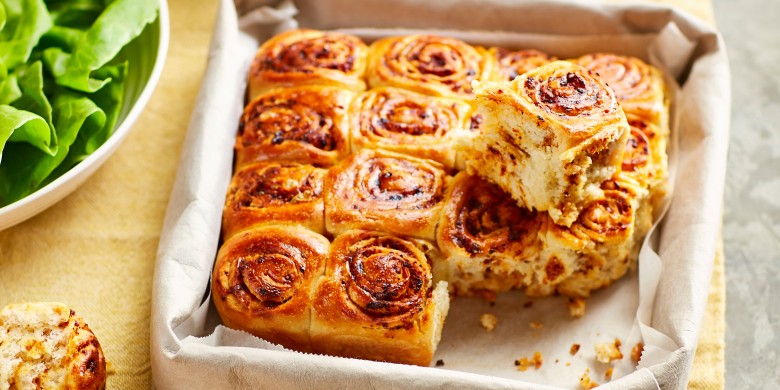Breekbrood met grove pesto