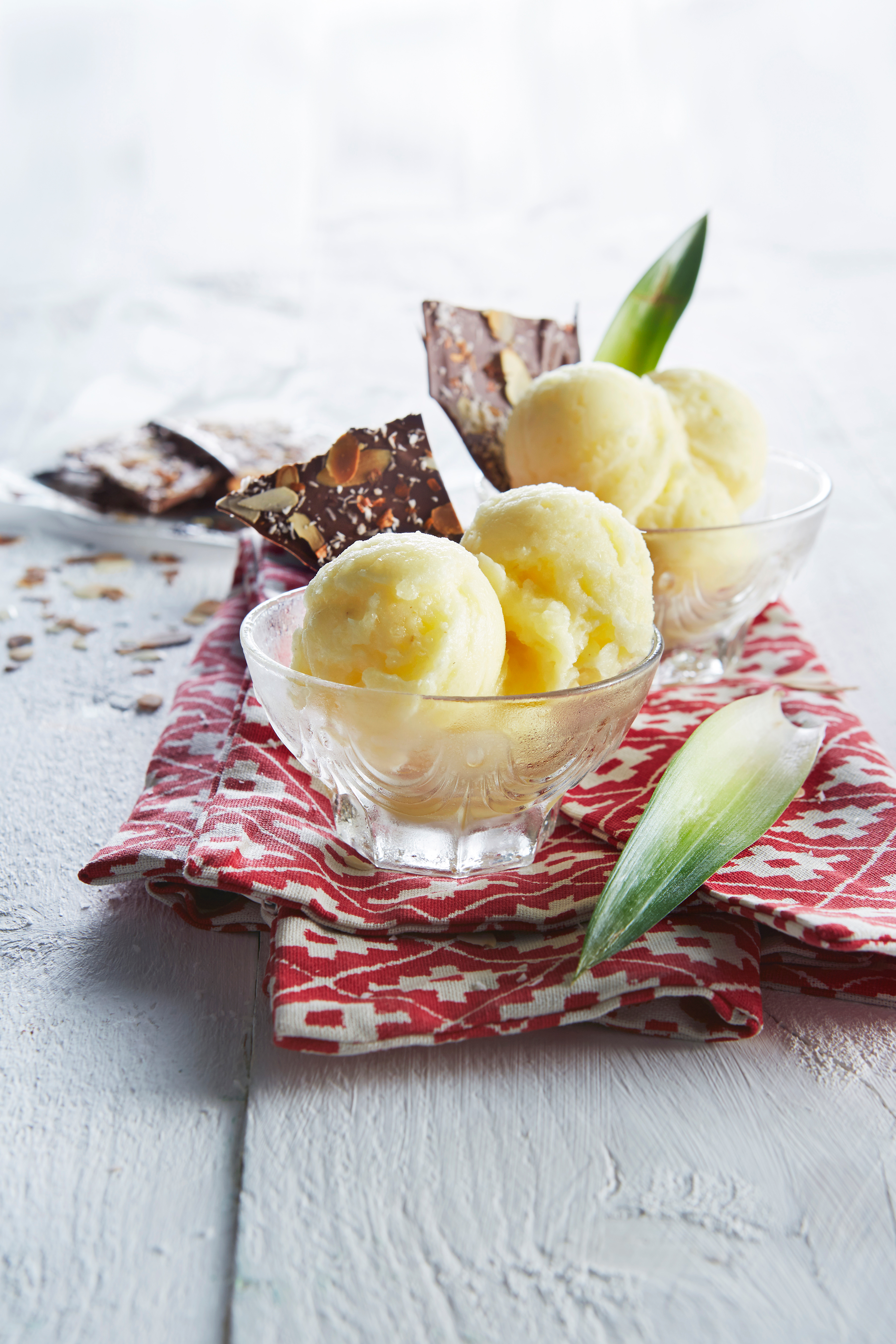 Pineapple sorbet & spicy chocolate