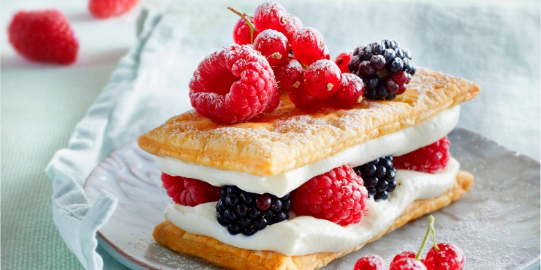 Tompouce met zomerfruit en ricotta