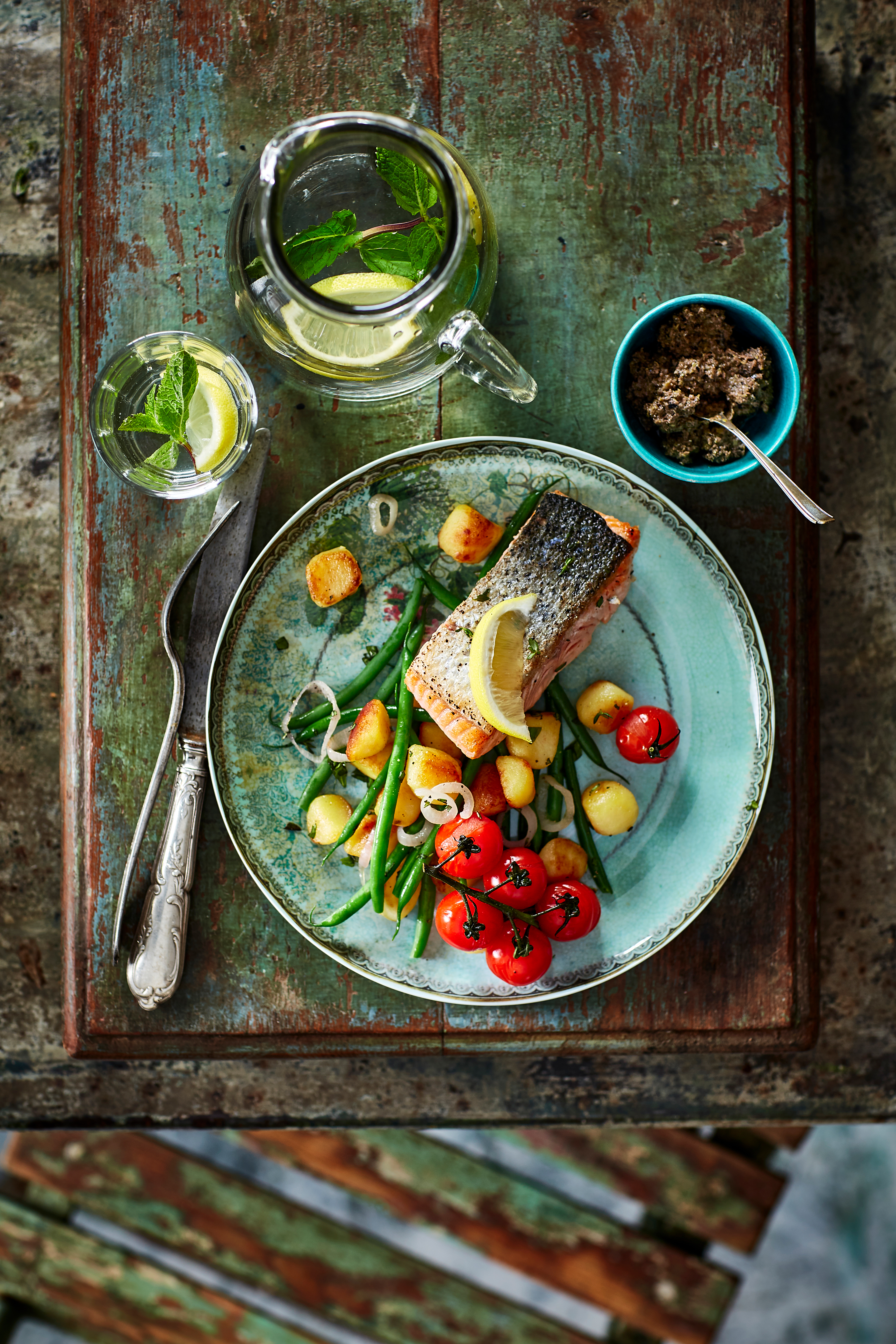 Zalm met kruidenkrieltjes en tapenade