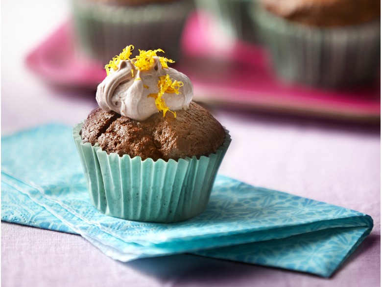 Chocolade cupcakes met sinaasappeltopping
