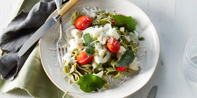 Tagliatelle met bloemkool en salie