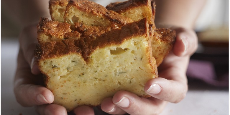 Courgettecake met yoghurt en citroen