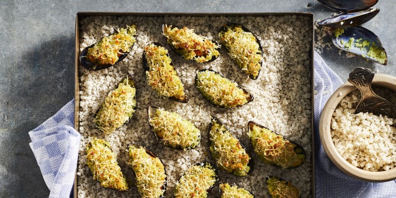 Gegratineerde mosselen met pesto
