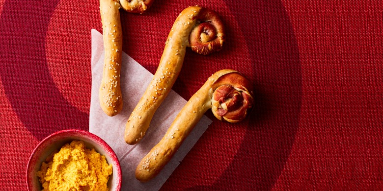 Hamstafjes met oranjedip