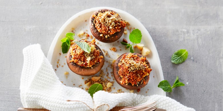 Gevulde kastanjechampignons met walnoten en macadamia