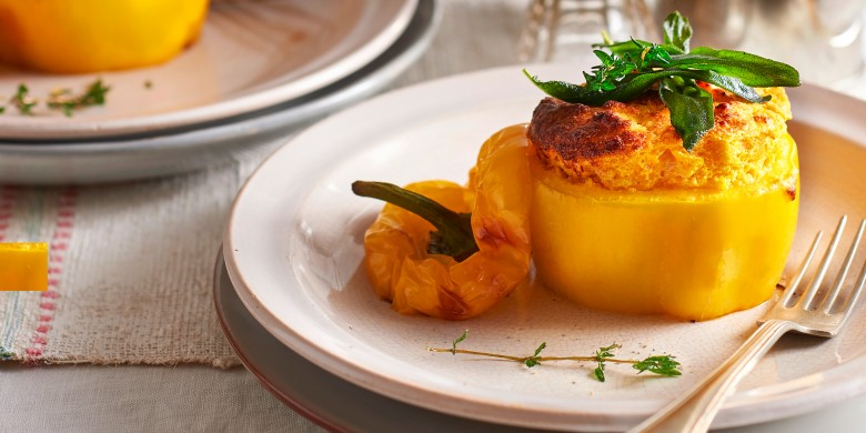 Pompoensoufflé met gefrituurde tijm