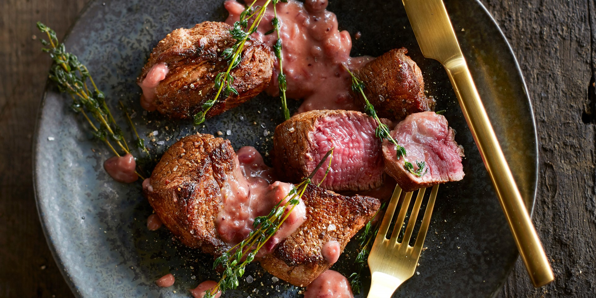 Hertenbiefstuk met cranberry-uienconfit