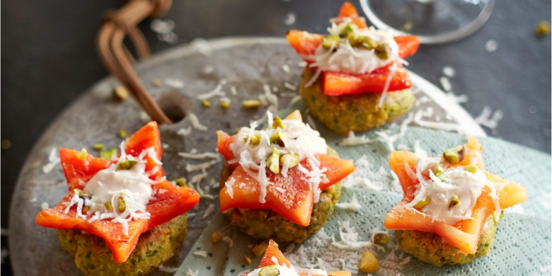 Pistacheburgers met kaasdip