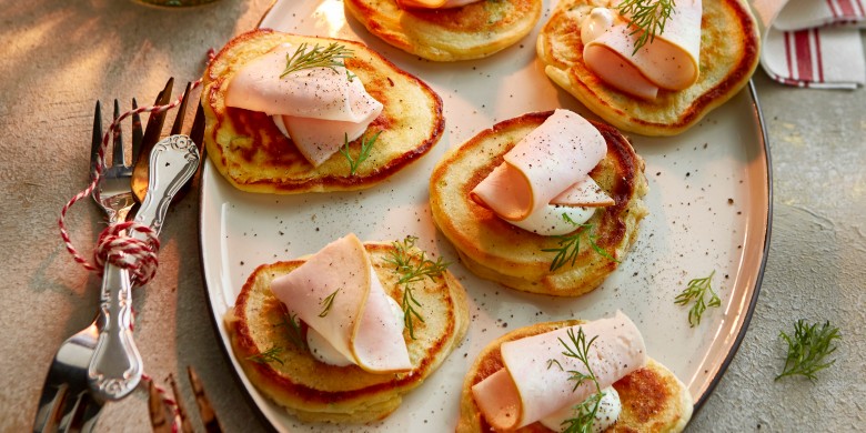 Aardappelkoekjes met gerookte kipfilet