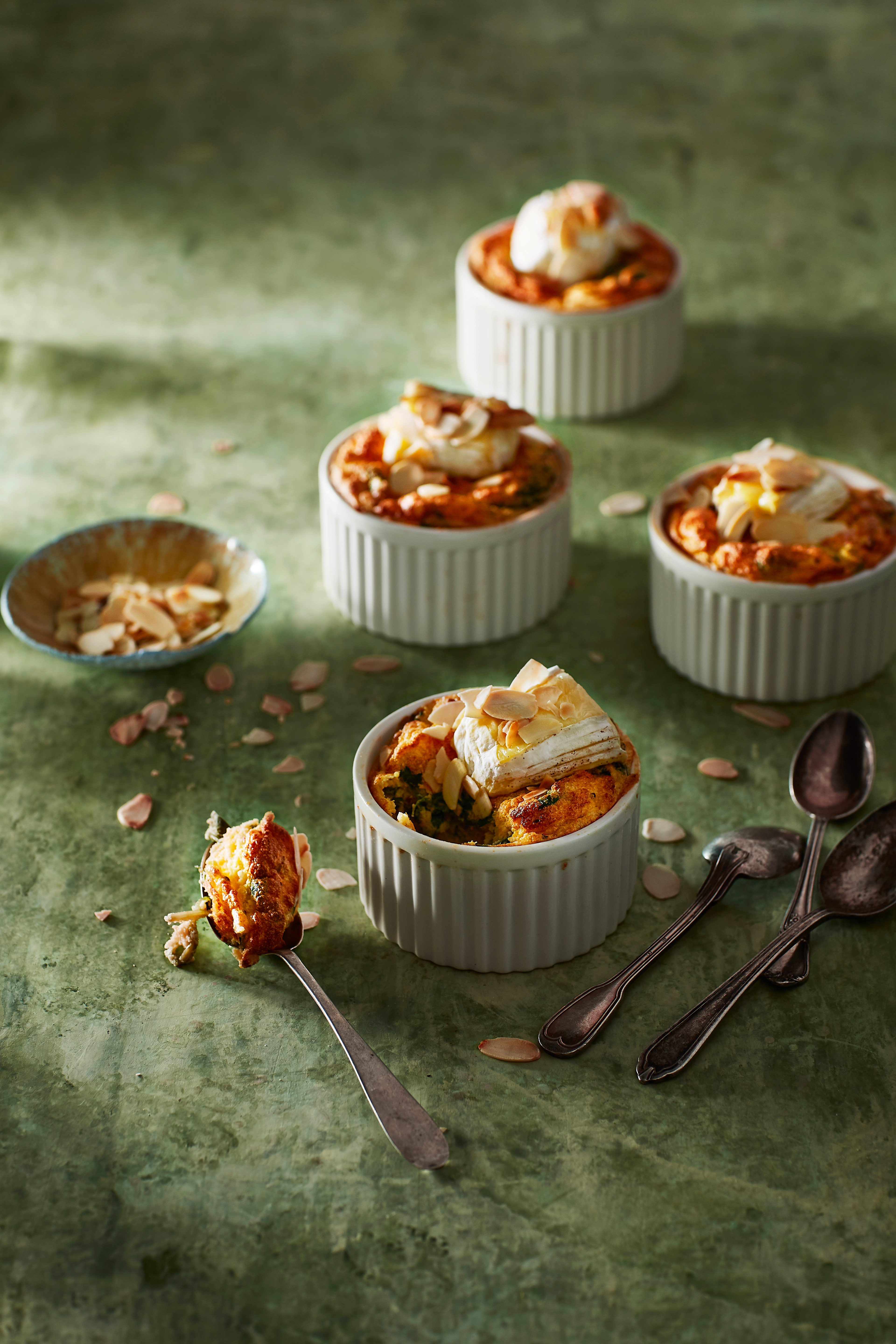 Soufflé van pompoenstamppot met camembert