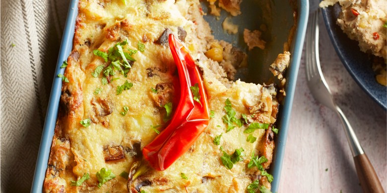 Kikkererwtenstamppot uit de oven met aubergine en gehakt