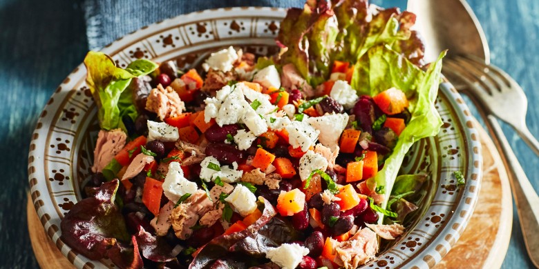 Bonte bonensalade met tonijn