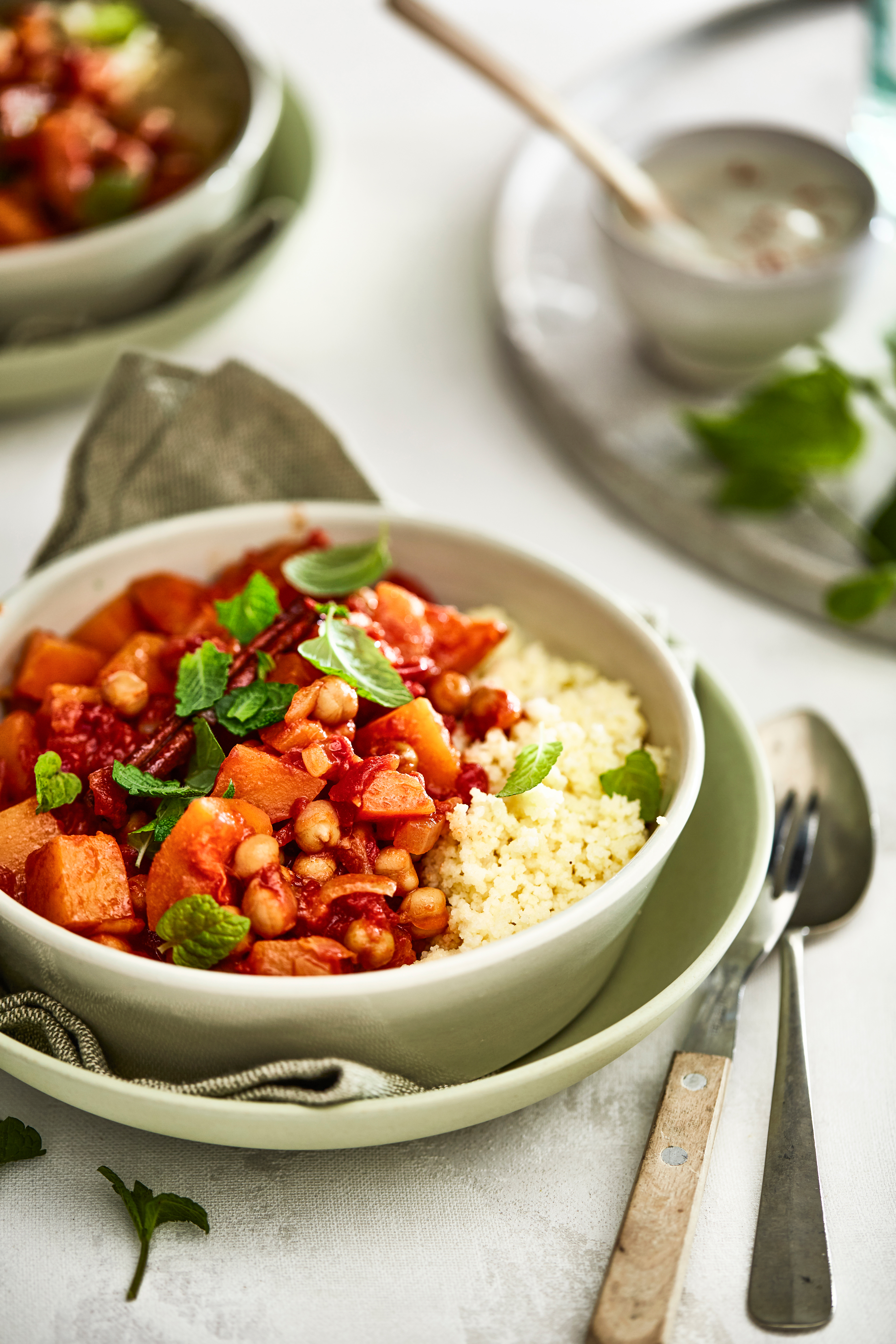 Stoofpotje met pompoen, kikkererwten en couscous