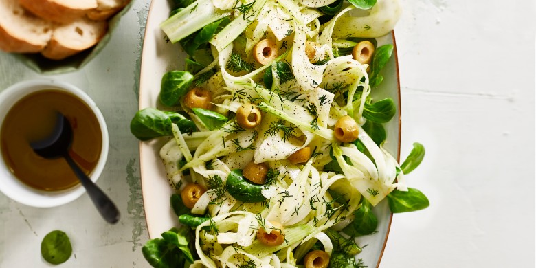 Venkelsalade met groene olijven 