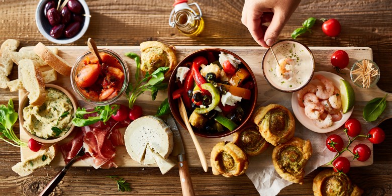 Paprika-tomatensalade met mozzarella