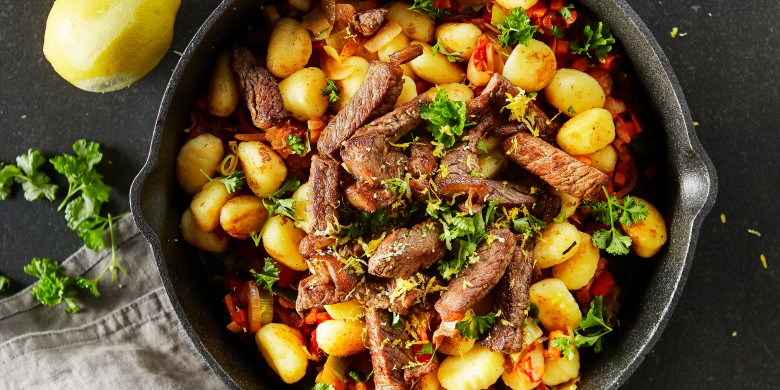 Gnocchi met entrecote en roerbakgroenten