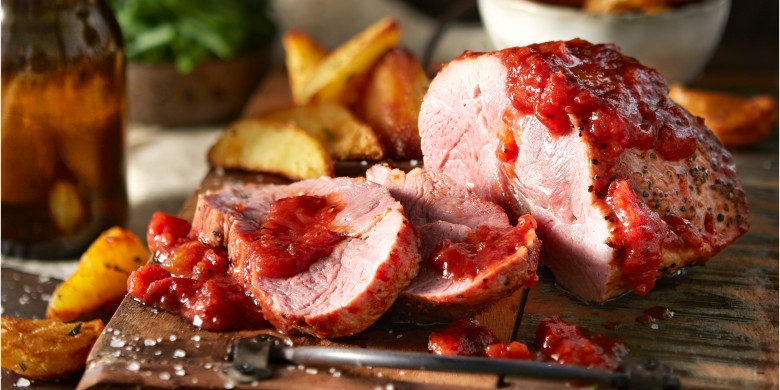 Geglazuurde beenham met roasted potatoes