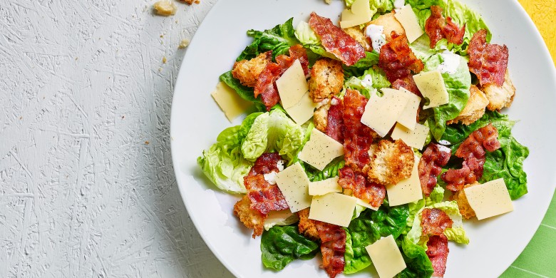 Hollandse boerensalade met knoflookcroutons