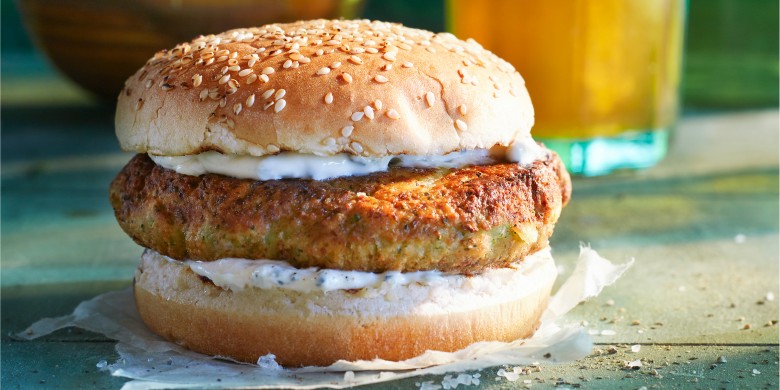 Broccoliburger met romige blauwe kaas