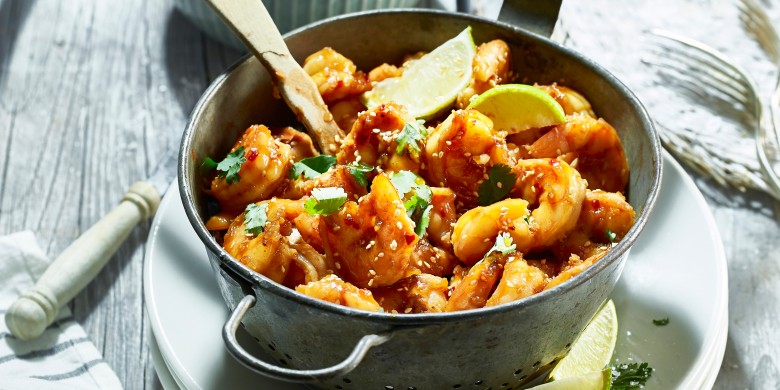Sticky garnalen met kokosrijst en boontjes