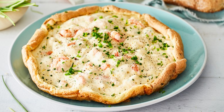 Schuimomelet met garnalen en bieslook