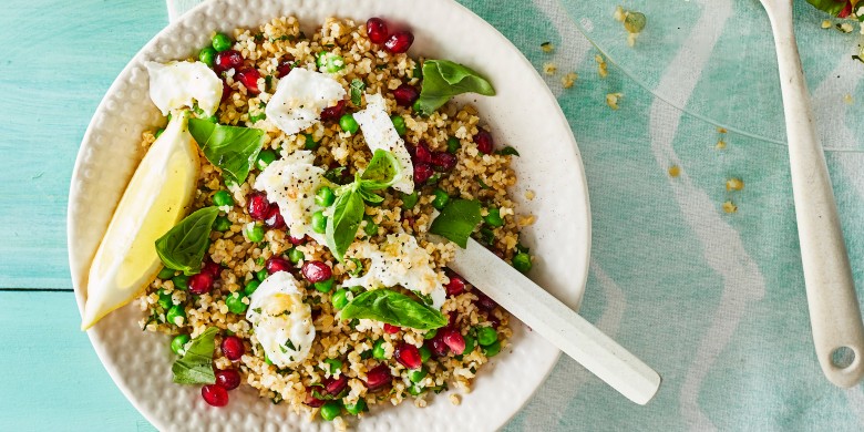Bulgursalade met mozzarella en granaatappel